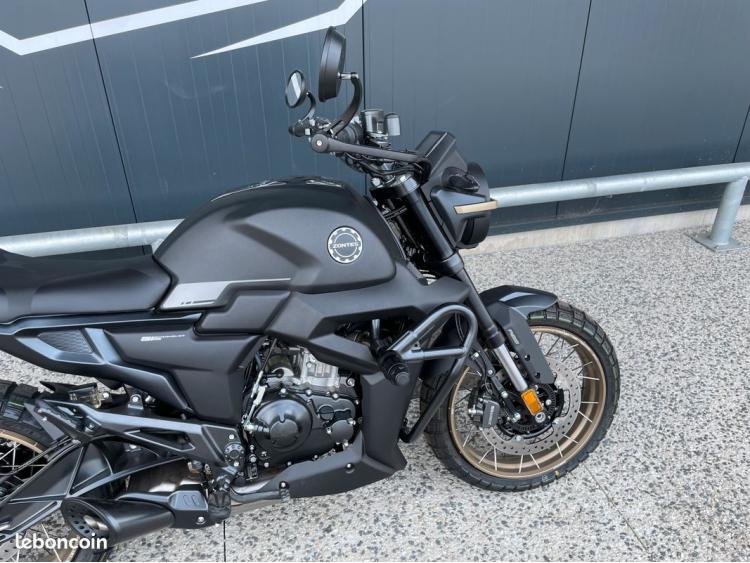 ZONTES 125 SCRAMBLER X Dispo en Noir mat et bleu mat et Noir brillante 