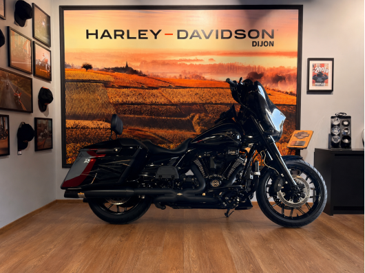 HARLEY-DAVIDSON TOURING STREET GLIDE 1923 CVO 