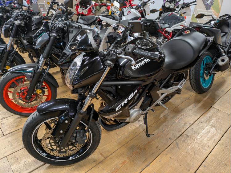 KAWASAKI ER-6 A2