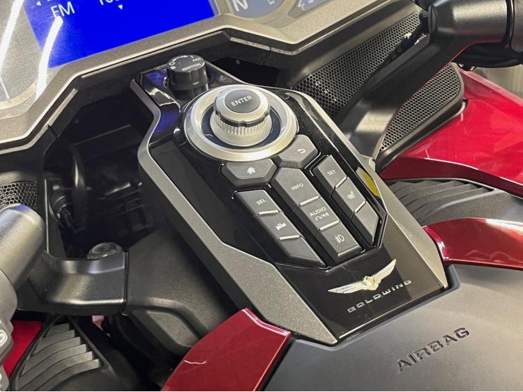 HONDA GL1800 GOLDWING TOURING DCT AIRBAG