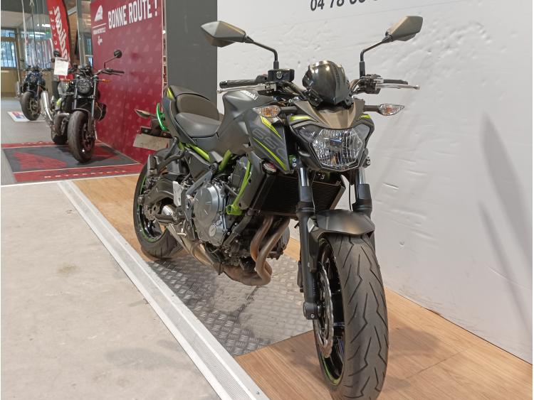 KAWASAKI z 650