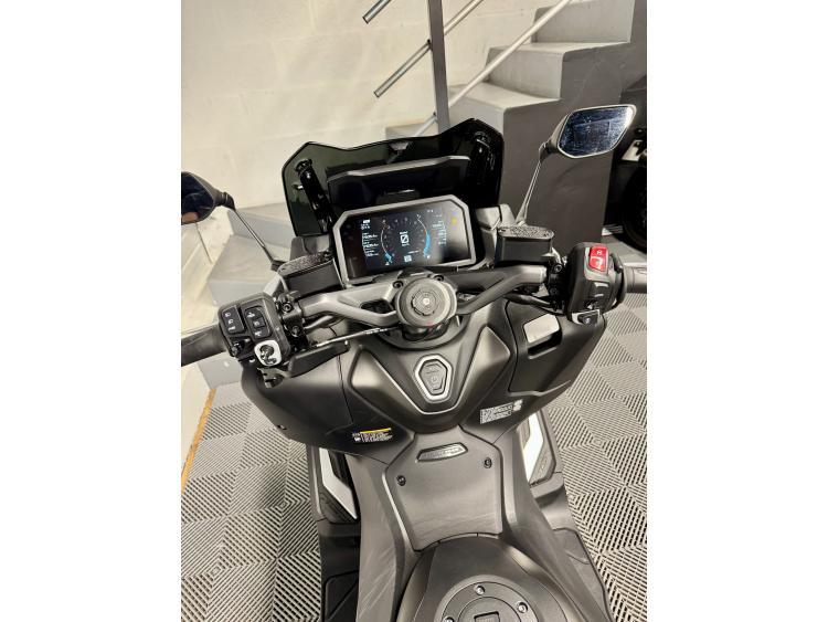 YAMAHA XP T-MAX 560 TECH MAX - TMAX - Garantie 2031 - 