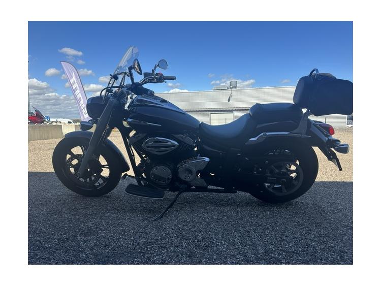 YAMAHA XV 950