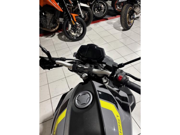 YAMAHA MT-125 ABS