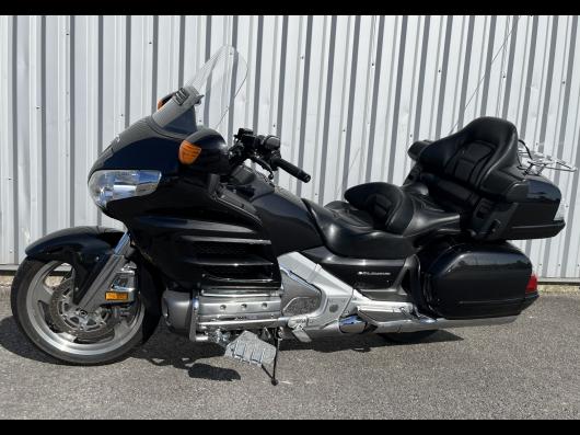 HONDA GL1800 GOLDWING