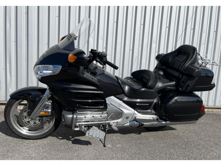 HONDA GL 1800 GOLDWING