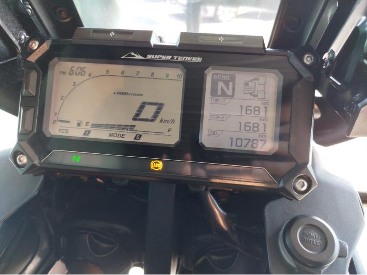 YAMAHA XTZ 1200 ZE SUPER TENERE + BAGAGERIE