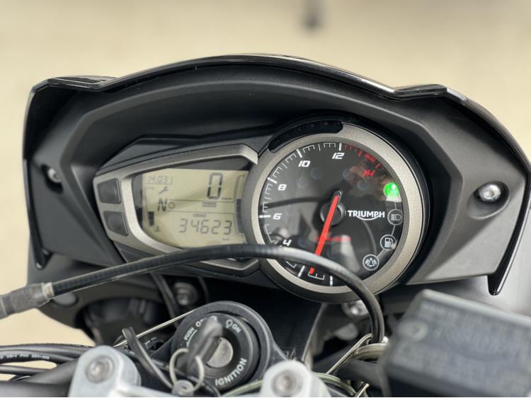 TRIUMPH STREET TRIPLE 660 S - A2