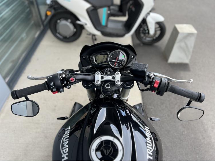 TRIUMPH STREET TRIPLE 660 S - A2