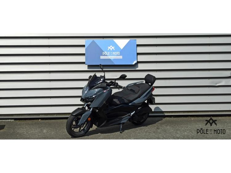 YAMAHA XMAX 125 TECH MAX