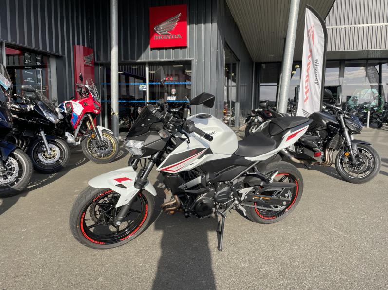 KAWASAKI Z400