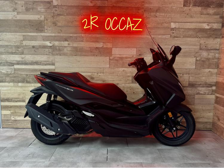 HONDA FORZA 125
