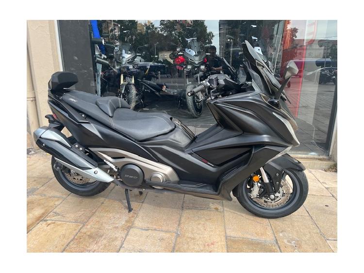 KYMCO AK 550