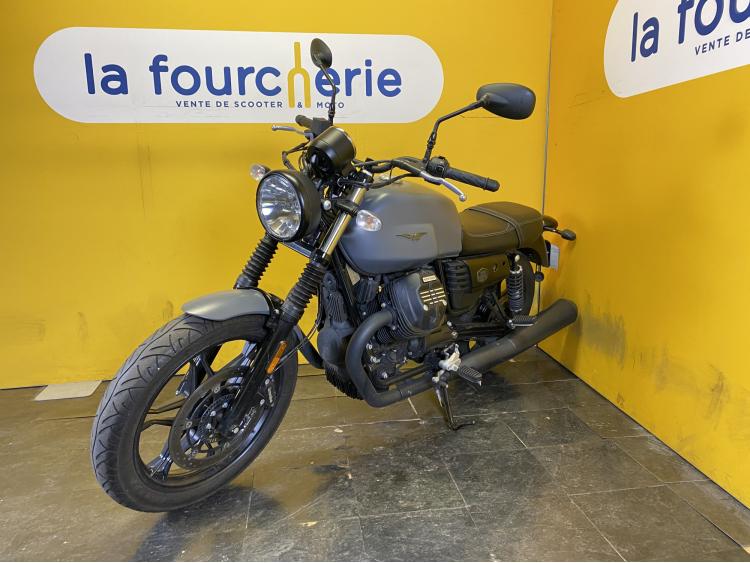 MOTO GUZZI V7 III STONE 750