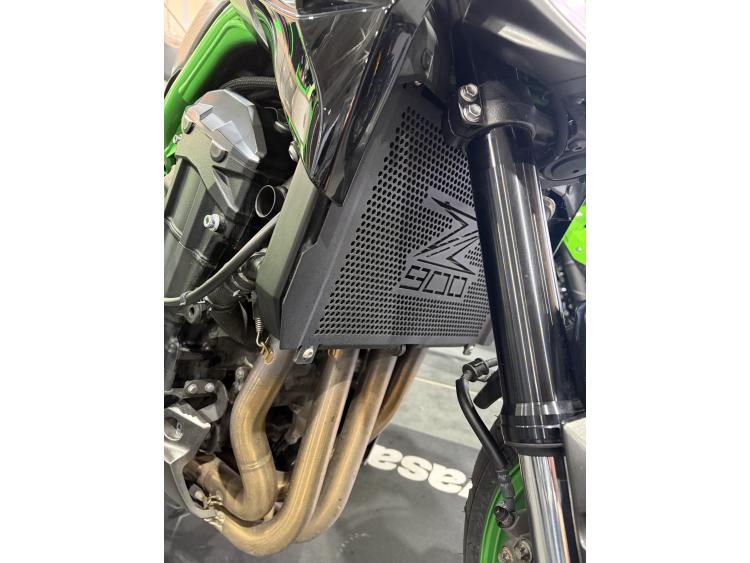 KAWASAKI Z 900 Ligne complete Akra