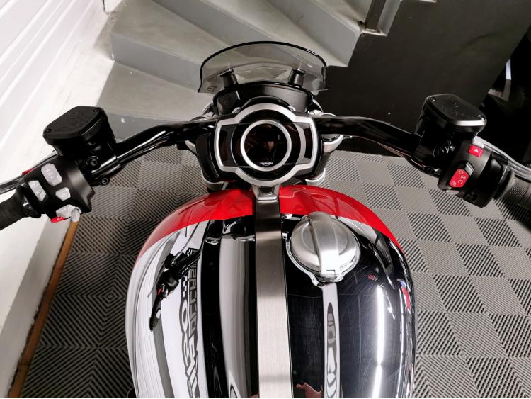 TRIUMPH ROCKET 3 GT 2500 Chrome - 1ere Main - III 