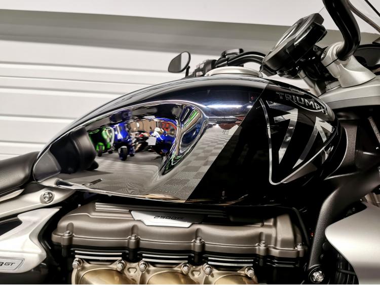 TRIUMPH ROCKET 3 GT 2500 Chrome - 1ere Main - III 