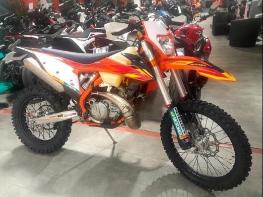 KTM 300 EXC SIX DAYS