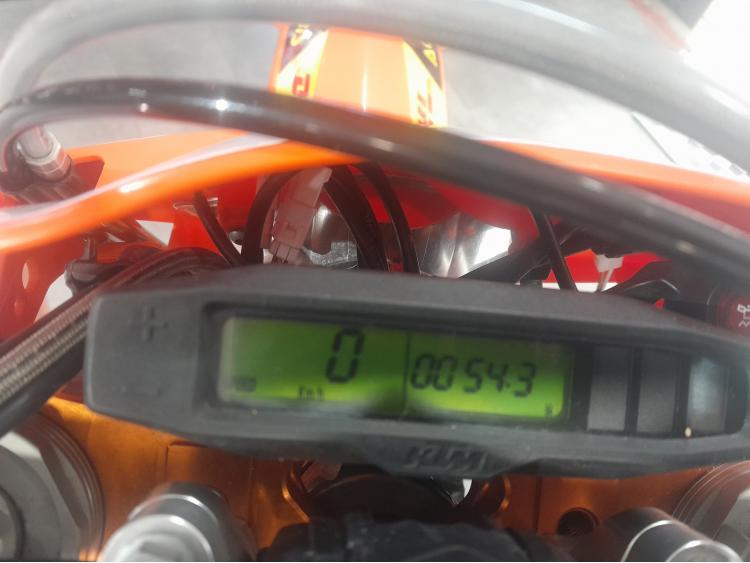 KTM 300 EXC SIX DAYS (125€/MOIS)*