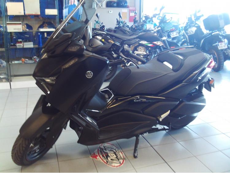 YAMAHA XMAX 300 Tech Max