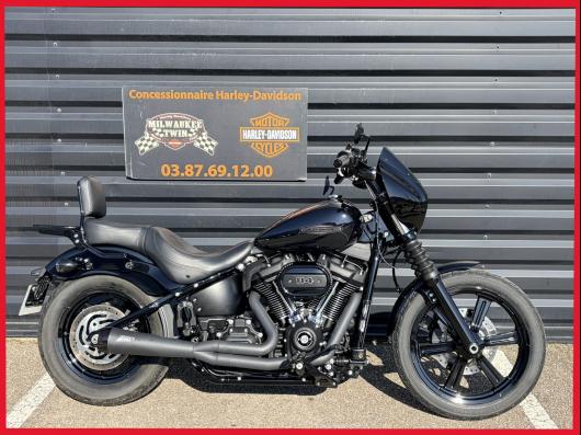 HARLEY-DAVIDSON SOFTAIL STREET BOB 1868