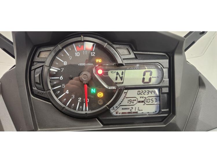 SUZUKI DL V-Strom 650