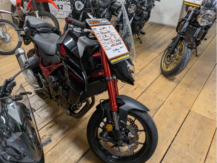 HONDA CB 750 HORNET