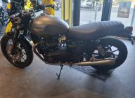 TRIUMPH SPEED TWIN 900