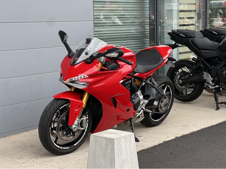 DUCATI SUPERSPORT S 939