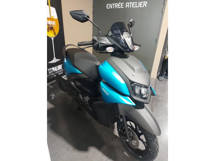 YAMAHA RayZR 125