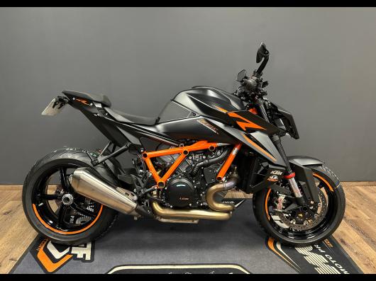 KTM 1390 SUPER DUKE R