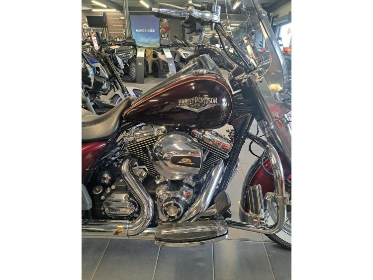 HARLEY-DAVIDSON TOURING ROAD KING 1690 CLASSIC