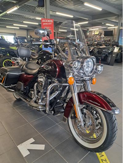 HARLEY-DAVIDSON TOURING ROAD KING 1690 CLASSIC