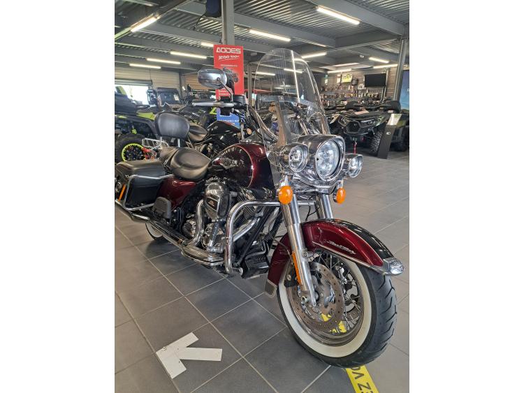 HARLEY-DAVIDSON TOURING ROAD KING 1690 CLASSIC