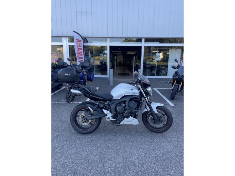 YAMAHA FZ6 (98CV)