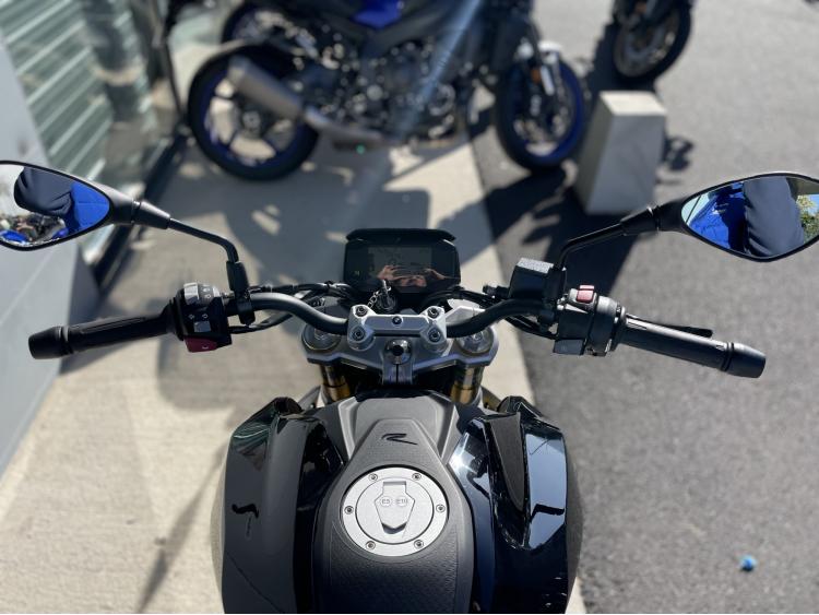 BMW G 310 R