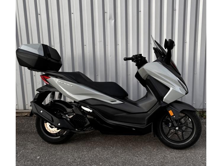 HONDA NSS FORZA 125 TOP BOX