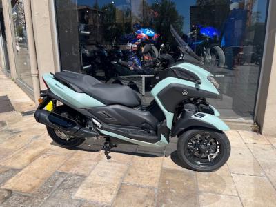 YAMAHA TRICITY 300