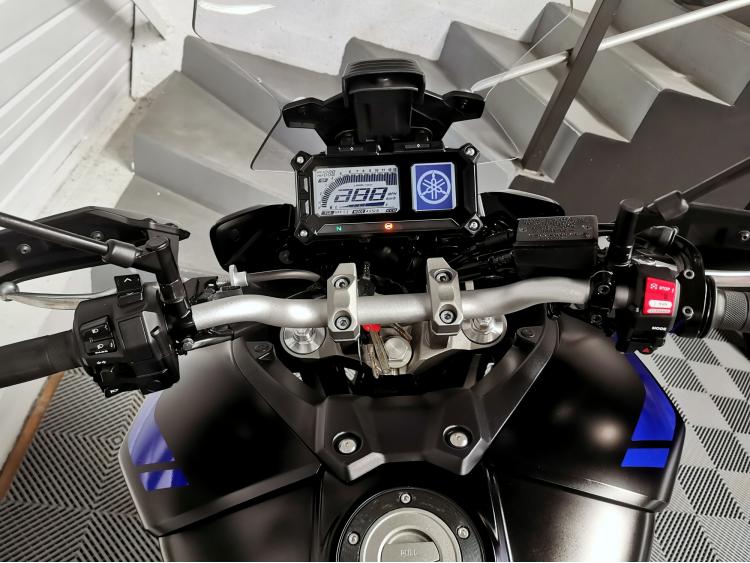 YAMAHA MT-09 TRACER 900