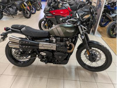 TRIUMPH STREET TWIN  900