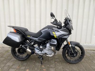 MOTO GUZZI STELVIO