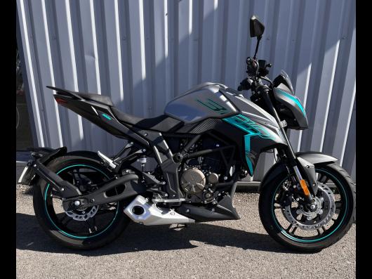 VOGE 300R