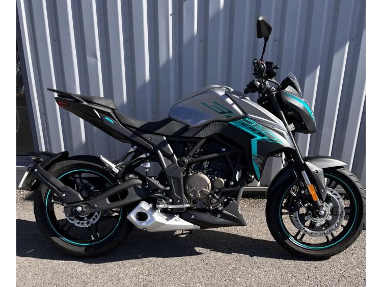 VOGE 300R