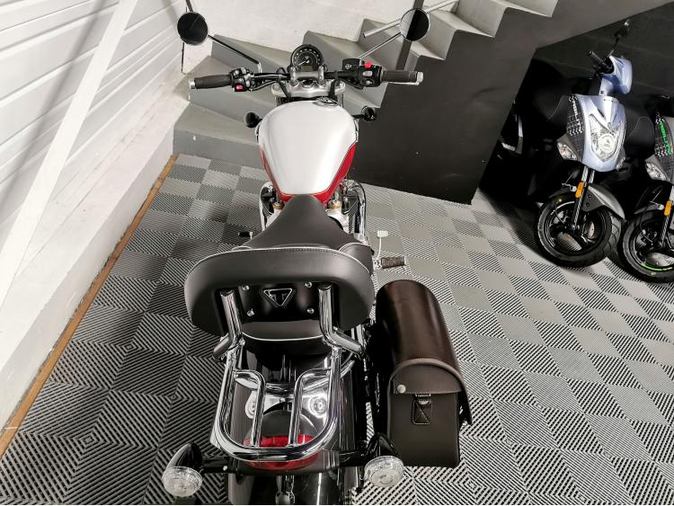 TRIUMPH BONNEVILLE SPEEDMASTER 1200 - 1ere Main - Garantie 24/06/2027
