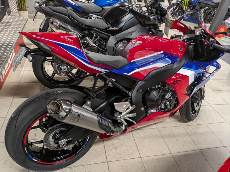 HONDA CBR 1000 RR FIREBLADE - HRC