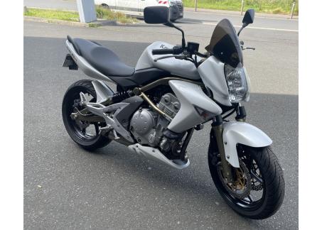 KAWASAKI ER-6