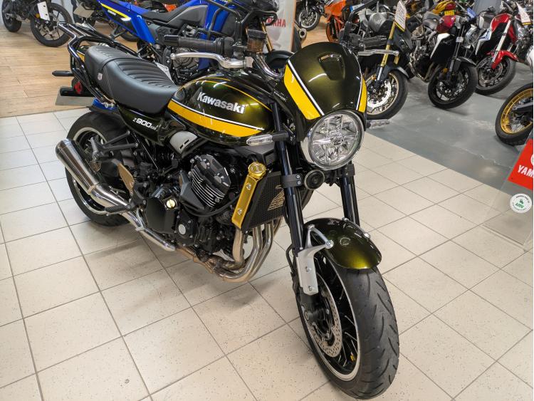 KAWASAKI Z900 RS