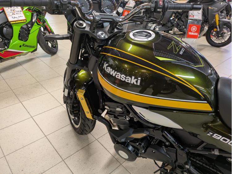 KAWASAKI Z900 RS