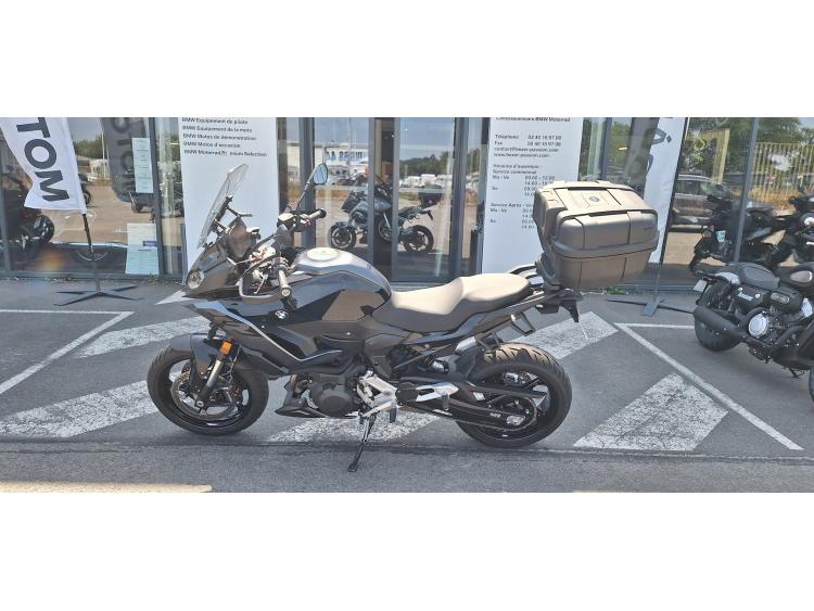 BMW F 900 XR