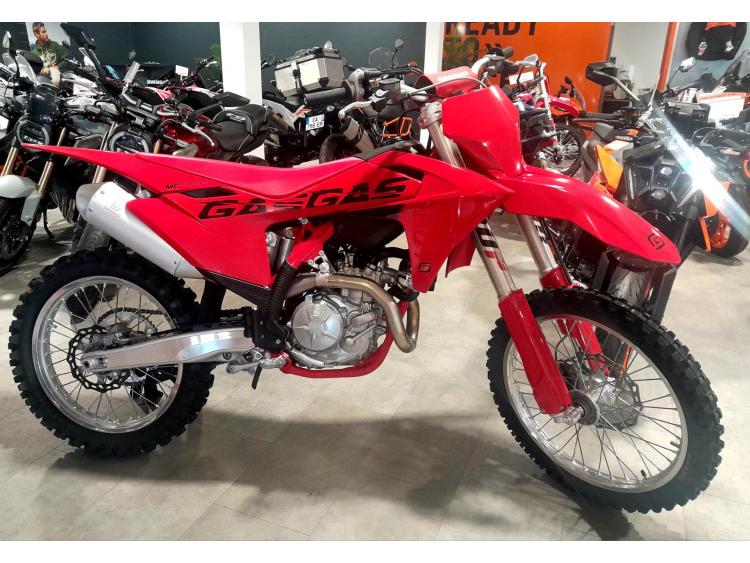 GASGAS MC 450 2025 (166€/mois*)